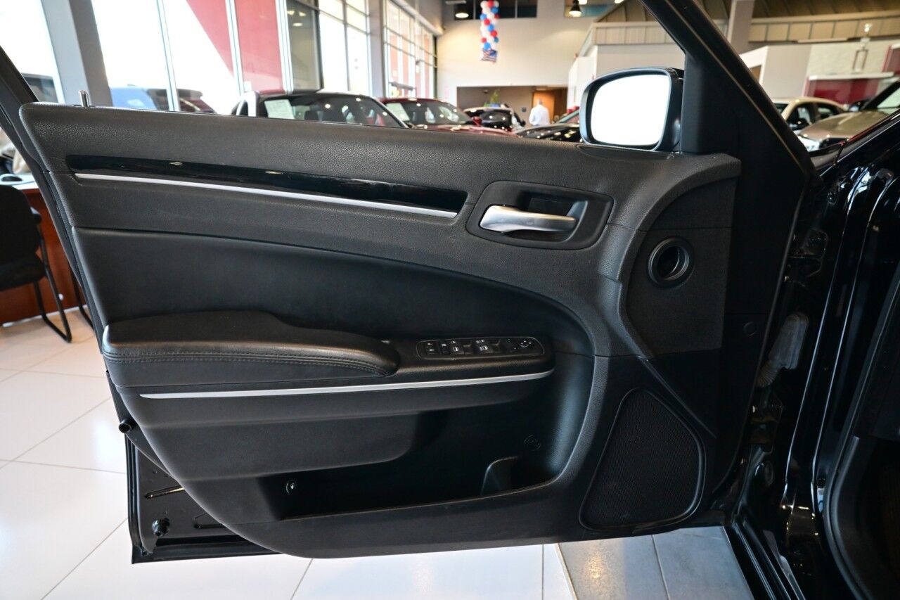 2023 Chrysler 300 Touring Springfield NJ