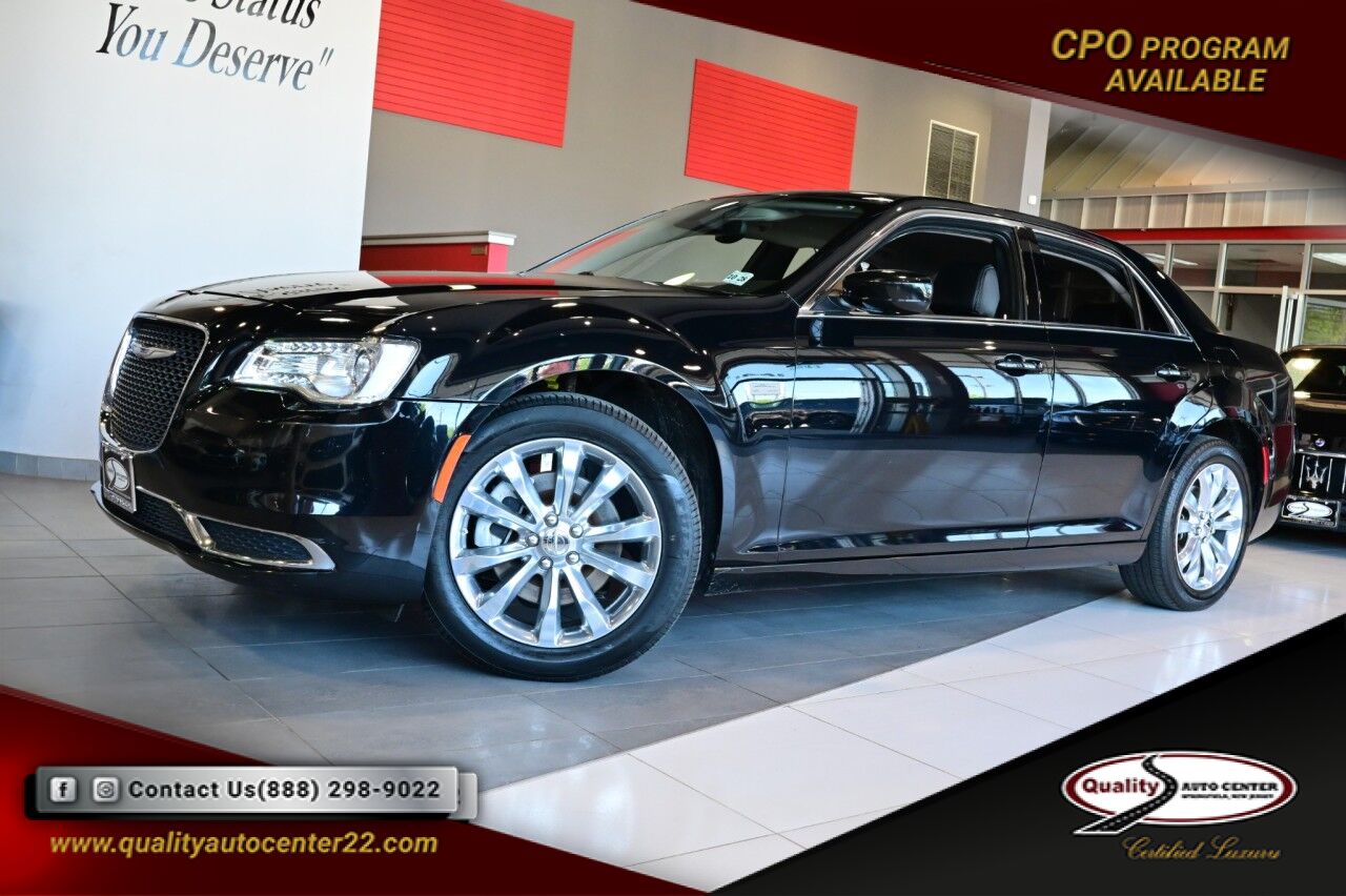 2023 Chrysler 300 Touring