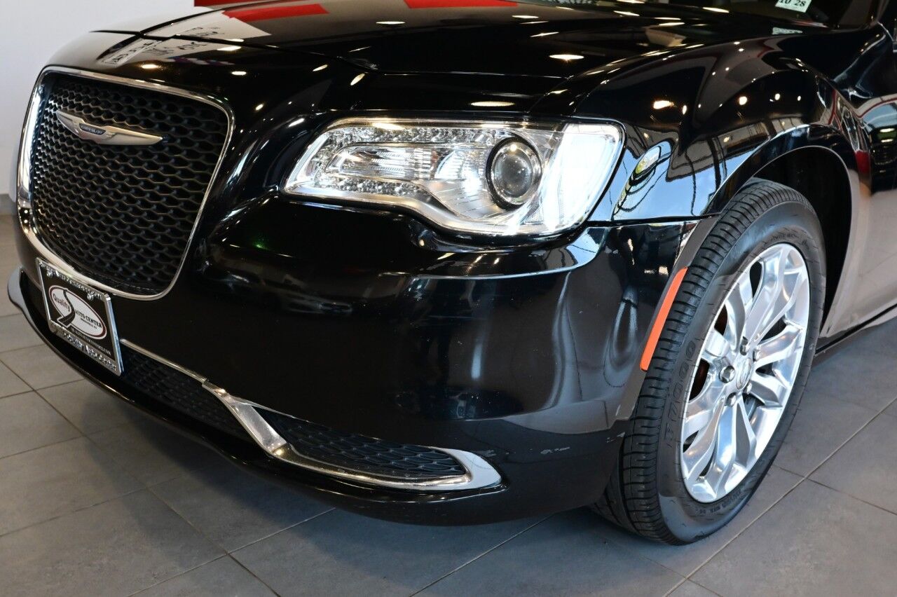 2023 Chrysler 300 Touring Springfield NJ