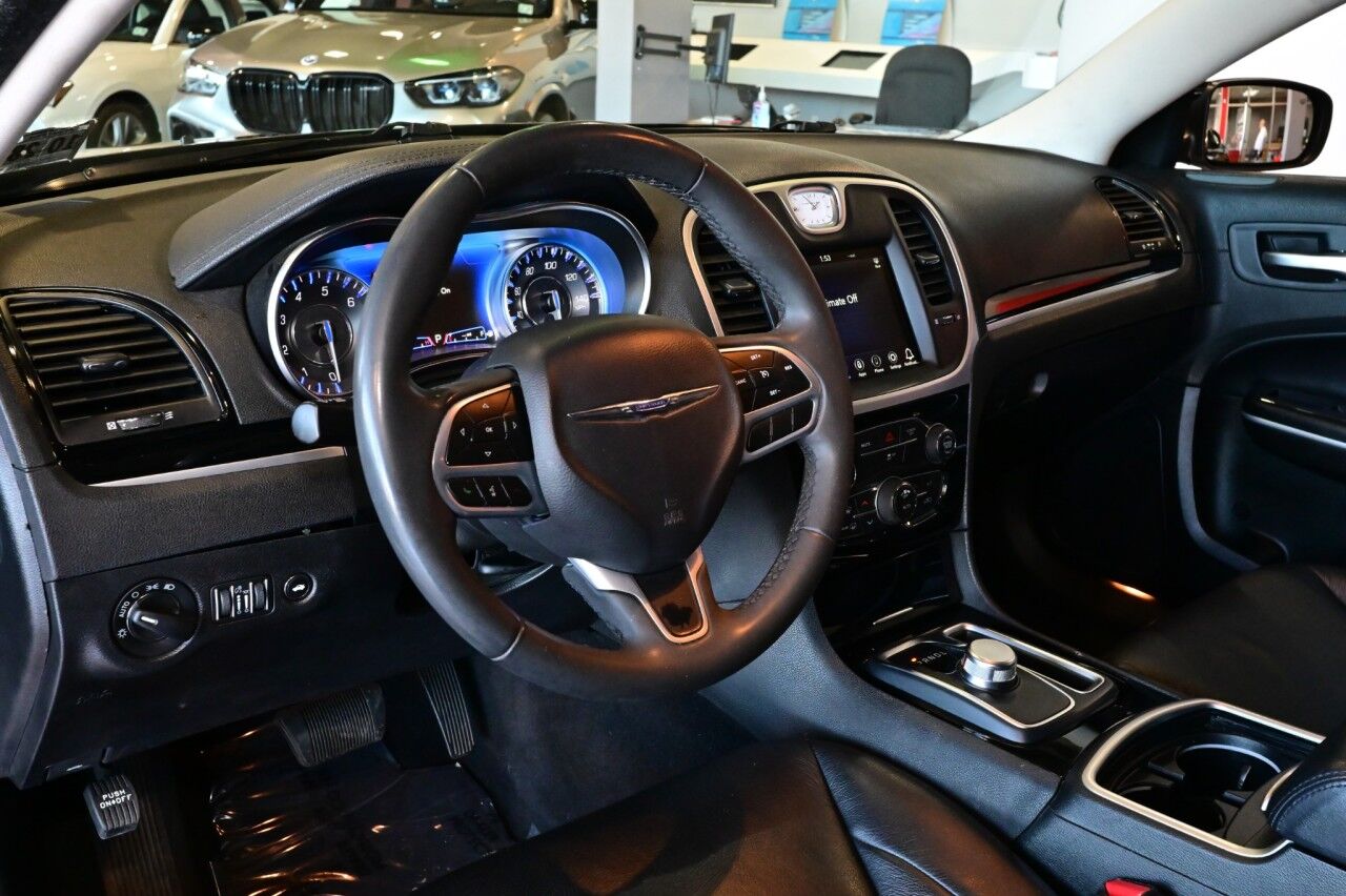 2023 Chrysler 300 Touring Springfield NJ
