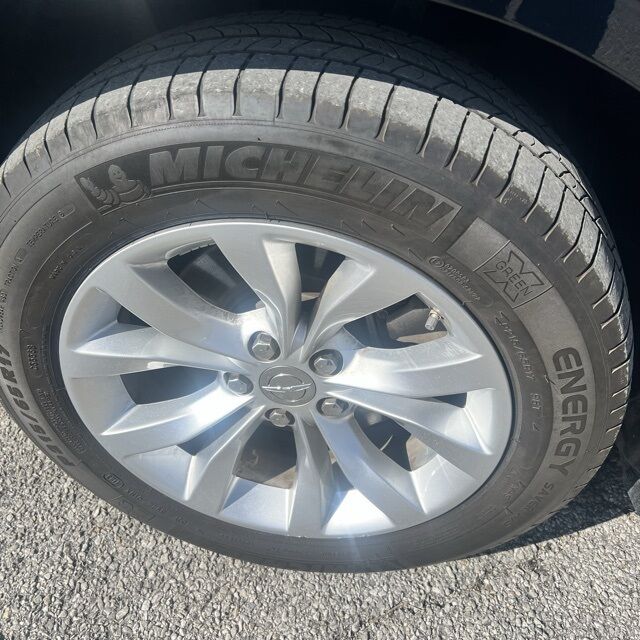 2023 Chrysler 300 Touring Herrin IL