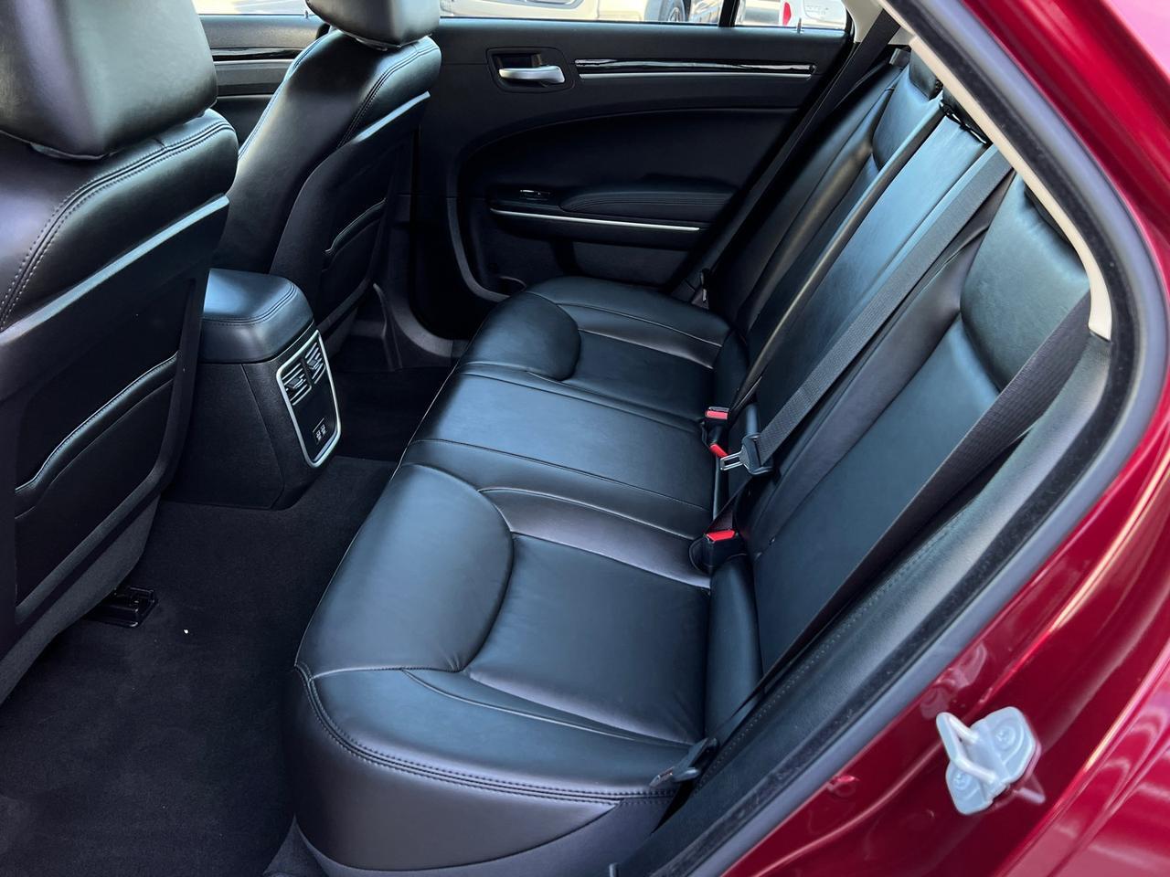 2023 Chrysler 300 Touring Hagerstown MD