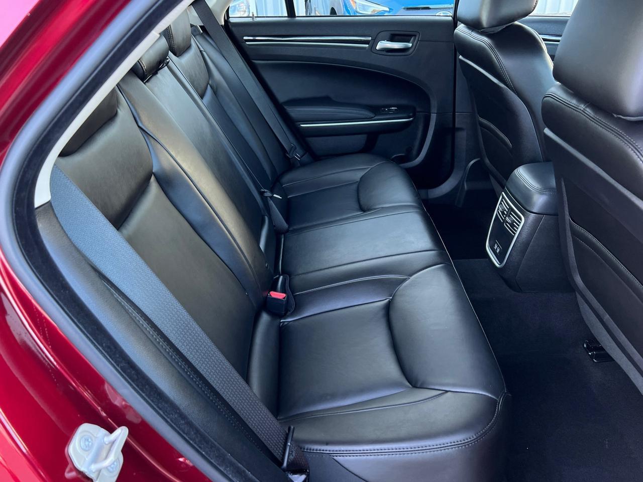 2023 Chrysler 300 Touring Hagerstown MD