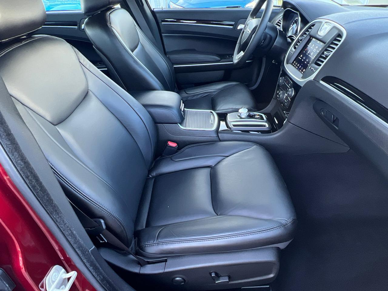 2023 Chrysler 300 Touring Hagerstown MD