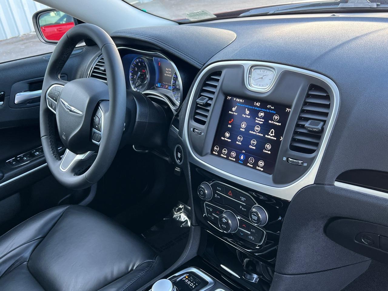 2023 Chrysler 300 Touring Hagerstown MD