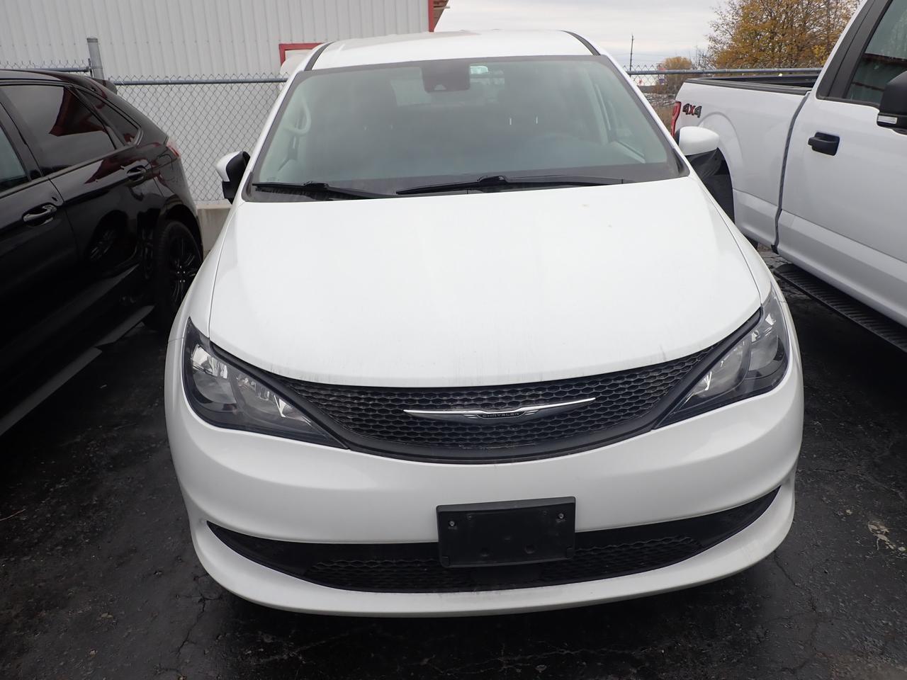 2023 Chrysler Grand Caravan SXT 2WD SAVARIA MOBIITY WHEELCHAIR VAN Listowel ON