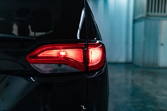 2023 Chrysler Grand Caravan SXT BCam Captains Chairs Red Deer AB