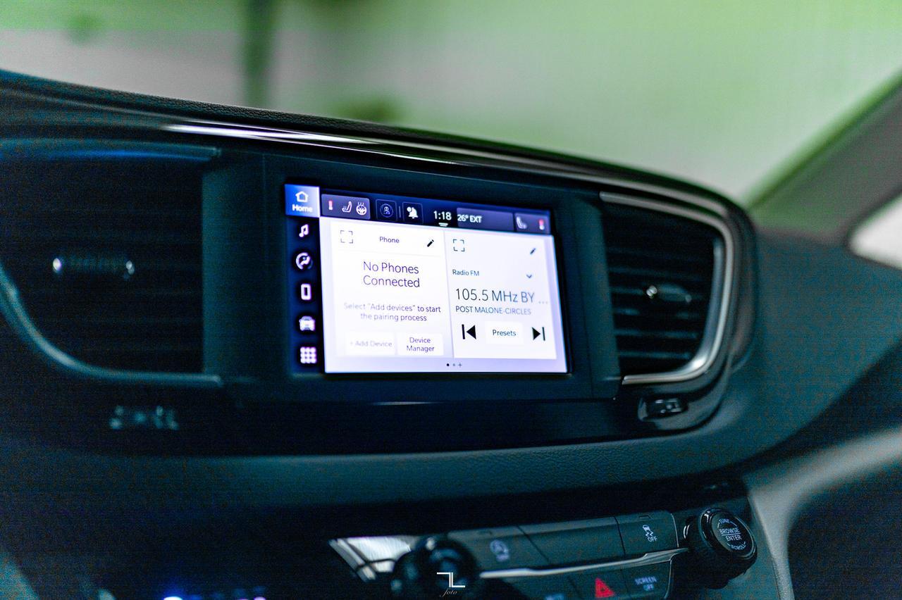 2023 Chrysler Grand Caravan SXT BCam Captains Chairs Red Deer AB