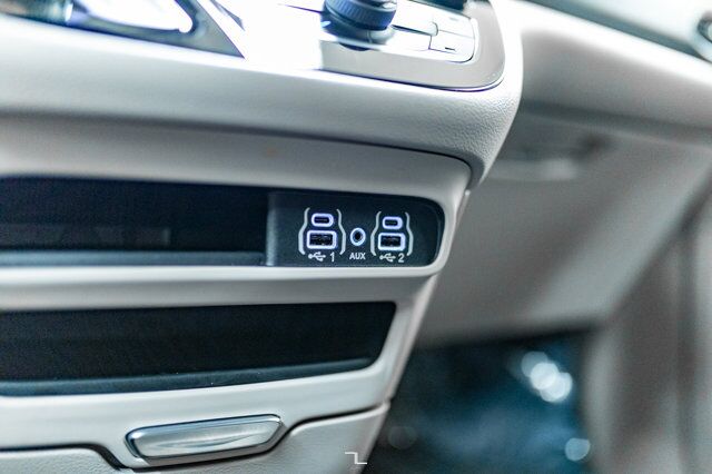 2023 Chrysler Grand Caravan SXT BCam Captains Chairs Red Deer AB