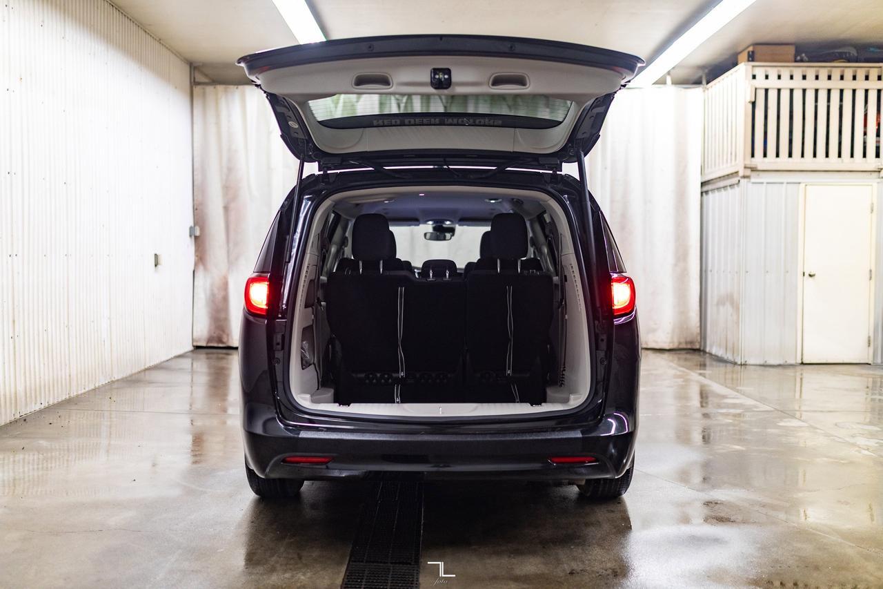 2023 Chrysler Grand Caravan SXT BCam Red Deer AB