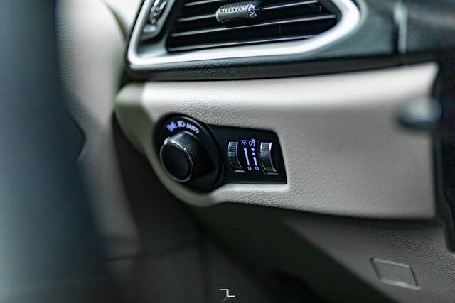 2023 Chrysler Grand Caravan SXT BCam Red Deer AB