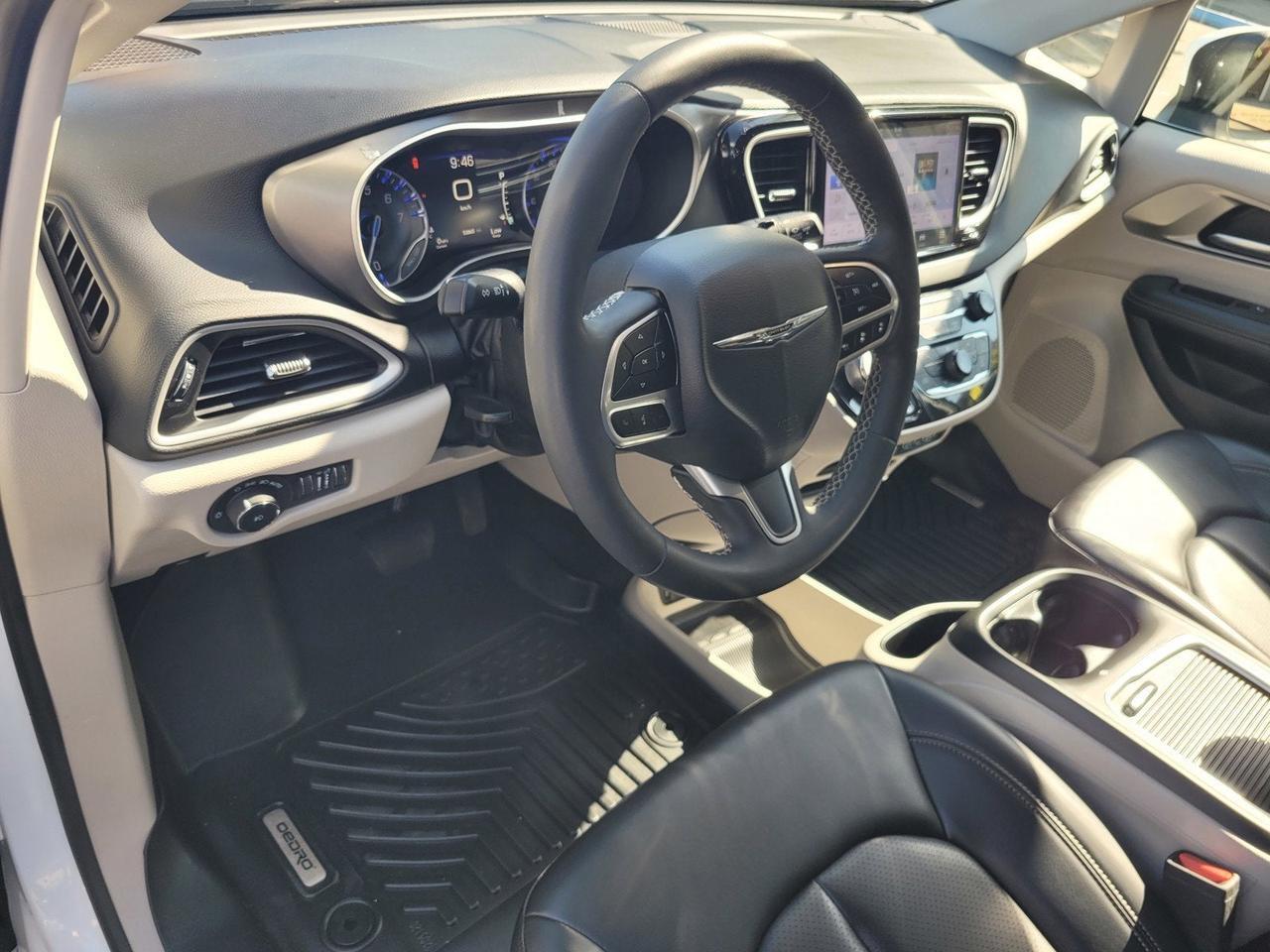 2023 Chrysler PACIFICA TOURING L Roseville CA