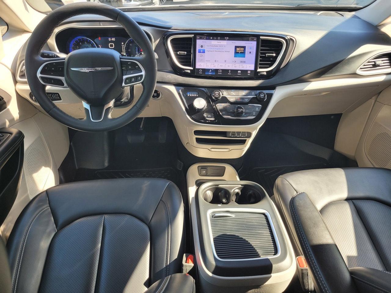 2023 Chrysler PACIFICA TOURING L Roseville CA