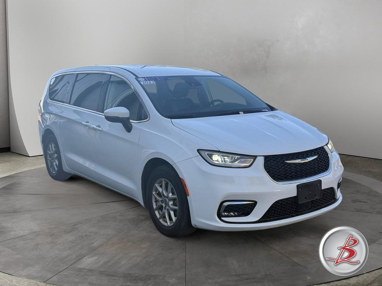 2023 Chrysler PACIFICA Touring L