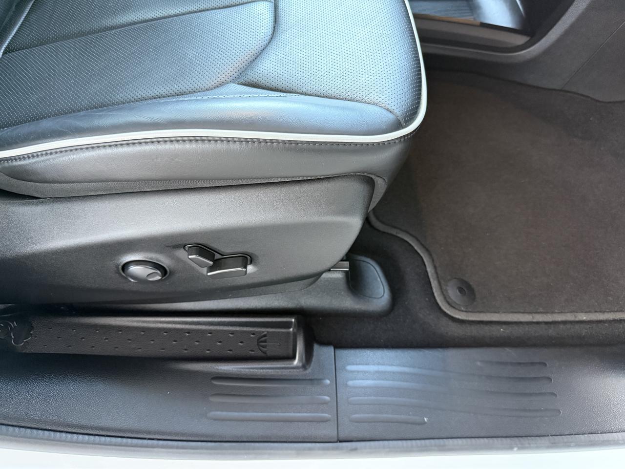 2023 Chrysler Pacifica Hybrid Limited Knoxville TN