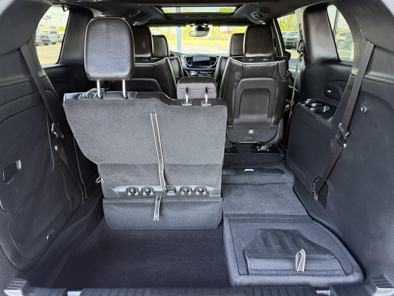 2023 Chrysler Pacifica Hybrid Limited Knoxville TN