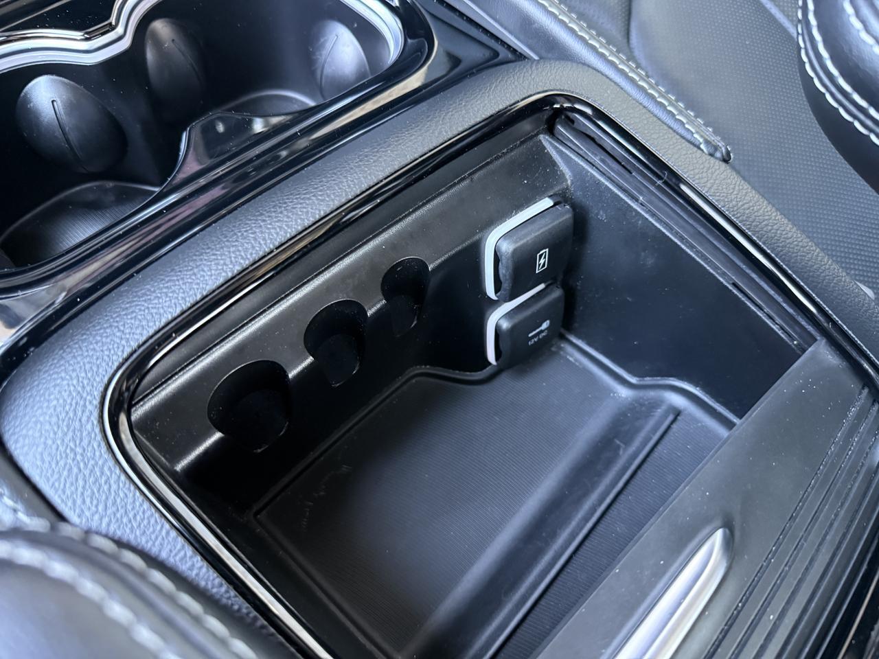 2023 Chrysler Pacifica Hybrid Limited Knoxville TN