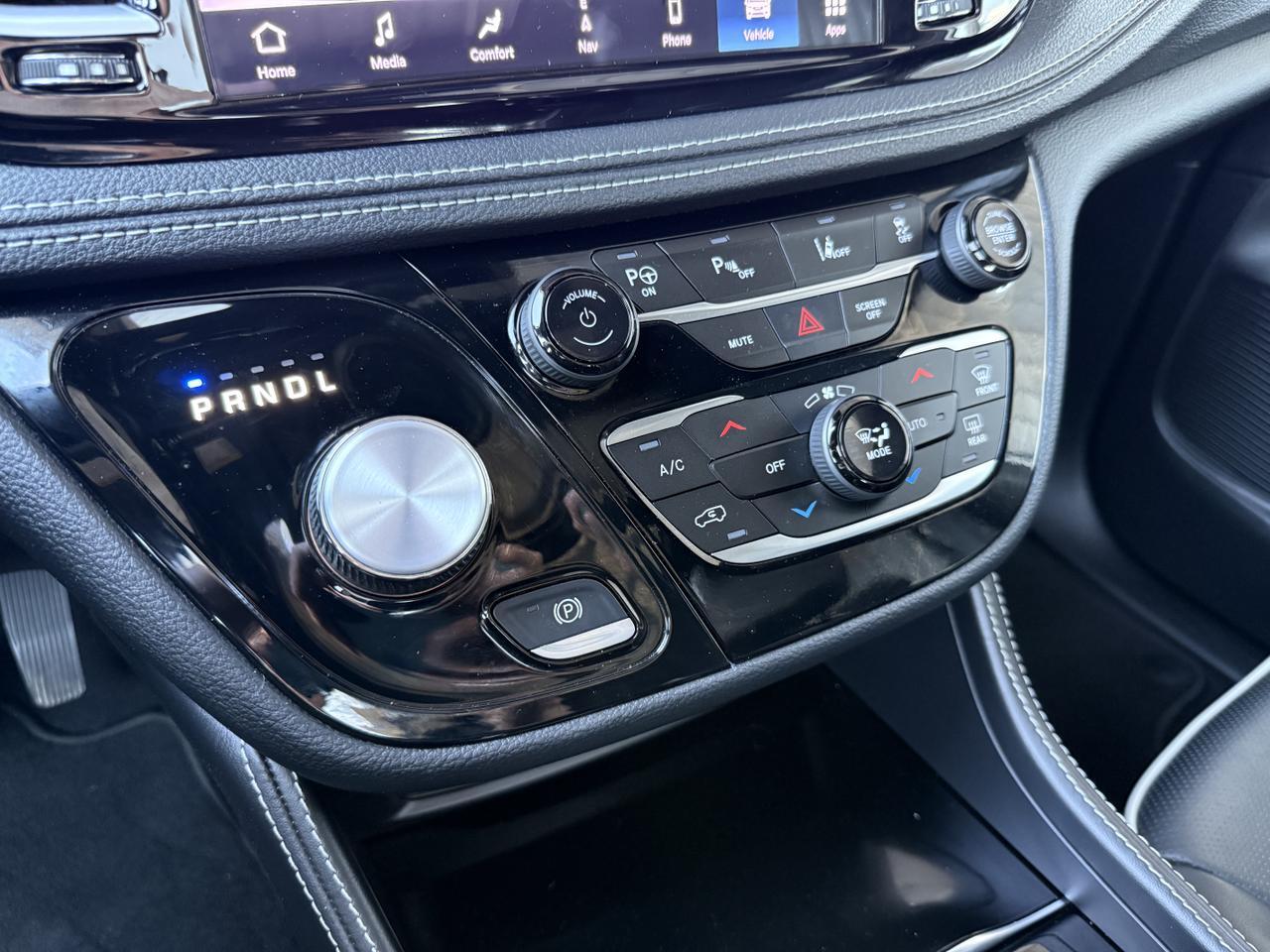 2023 Chrysler Pacifica Hybrid Limited Knoxville TN