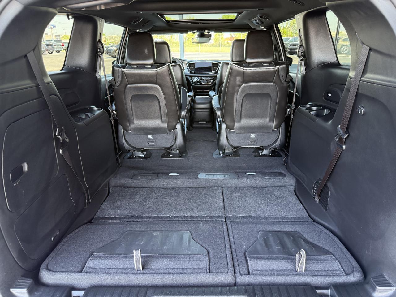 2023 Chrysler Pacifica Hybrid Limited Knoxville TN