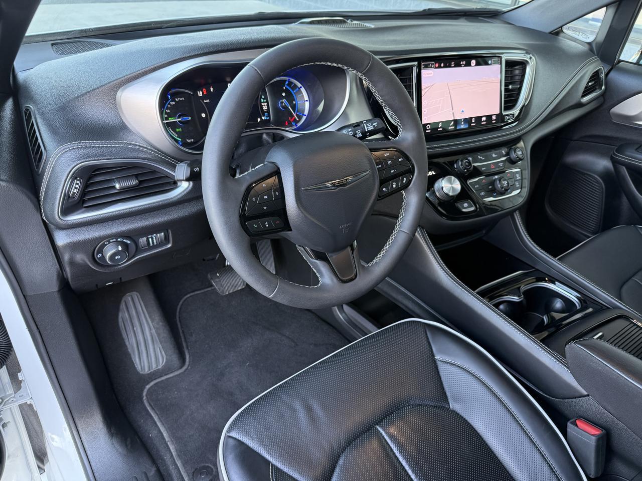 2023 Chrysler Pacifica Hybrid Limited Knoxville TN