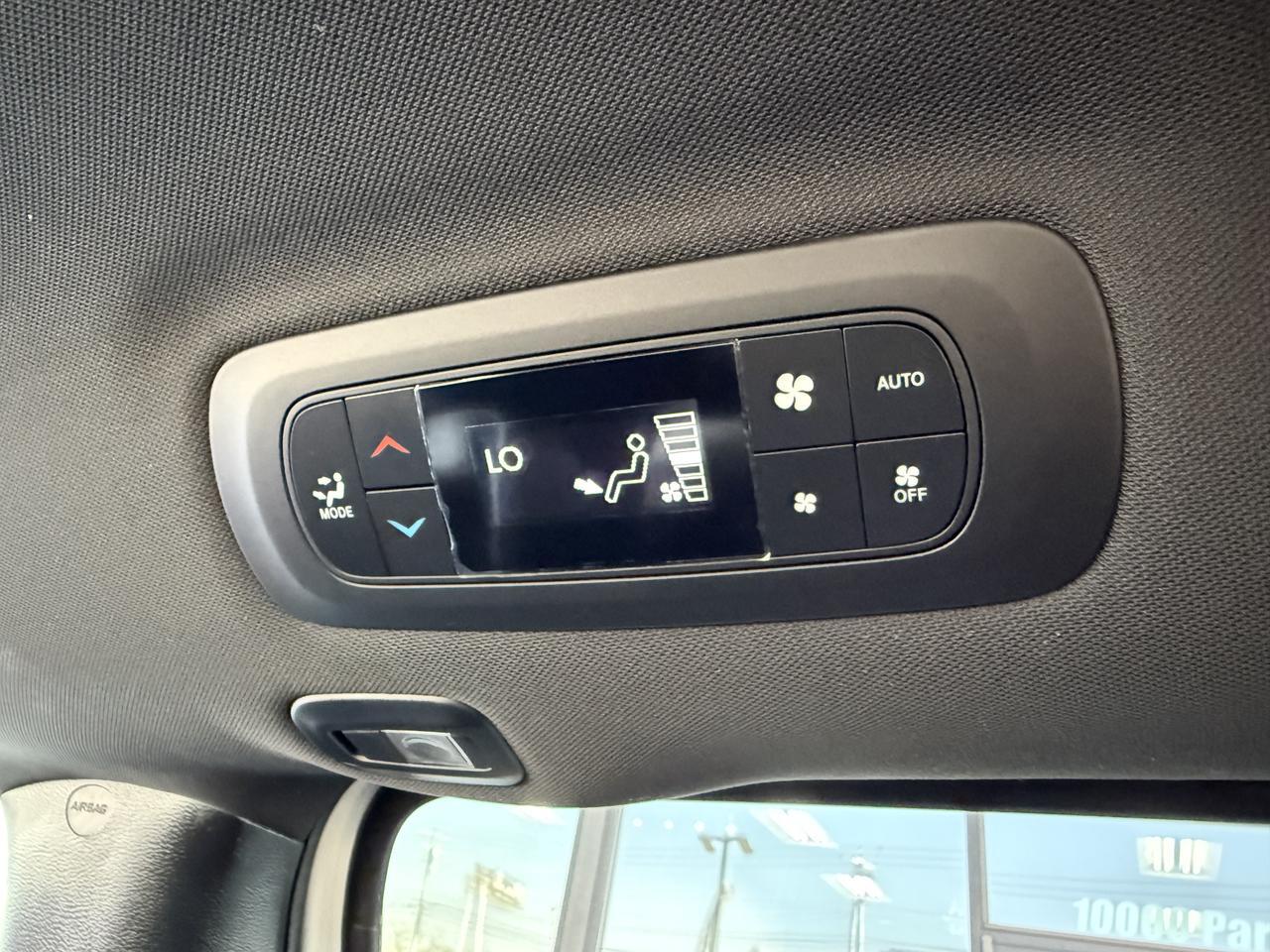 2023 Chrysler Pacifica Hybrid Limited Knoxville TN