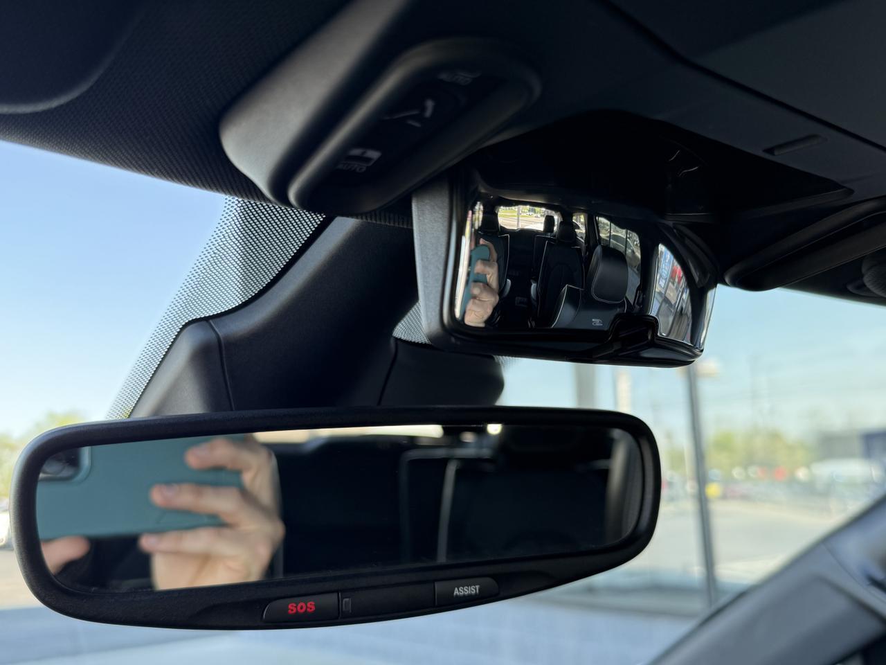 2023 Chrysler Pacifica Hybrid Limited Knoxville TN