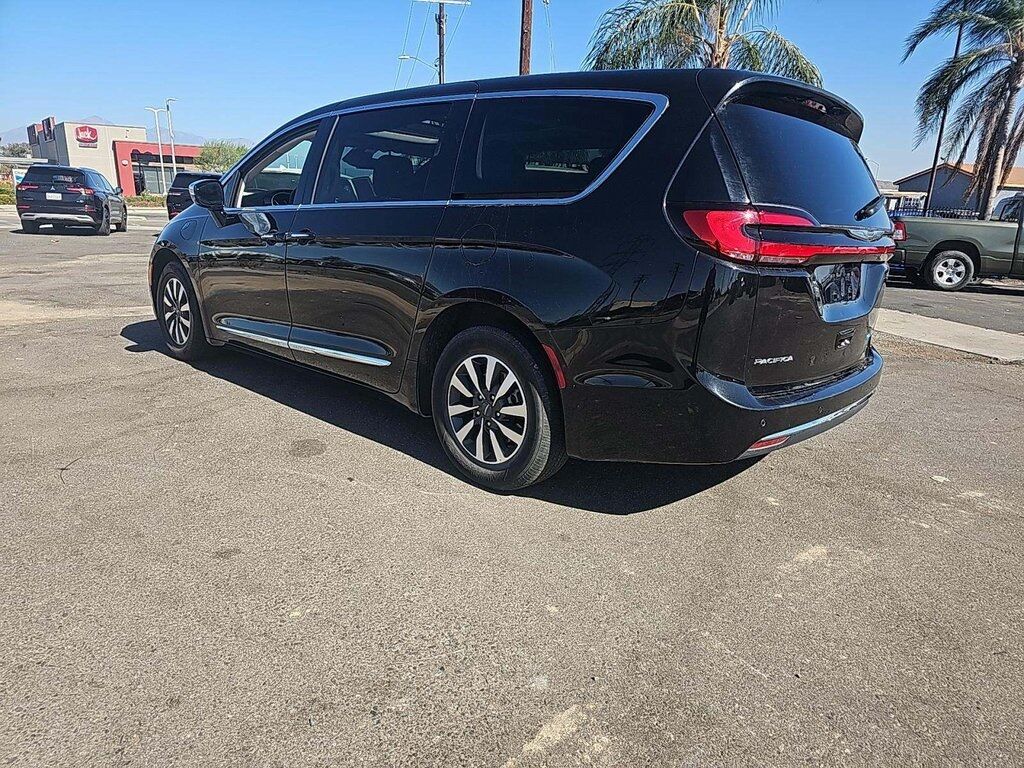 2023 Chrysler Pacifica Hybrid Limited Milwaukie OR