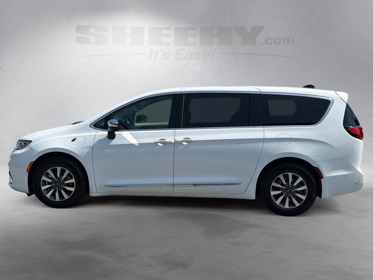 2023 Chrysler Pacifica Hybrid Limited Hagerstown MD