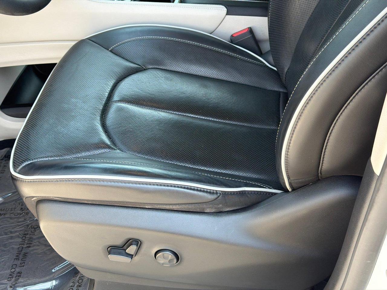 2023 Chrysler Pacifica Hybrid Limited Hagerstown MD