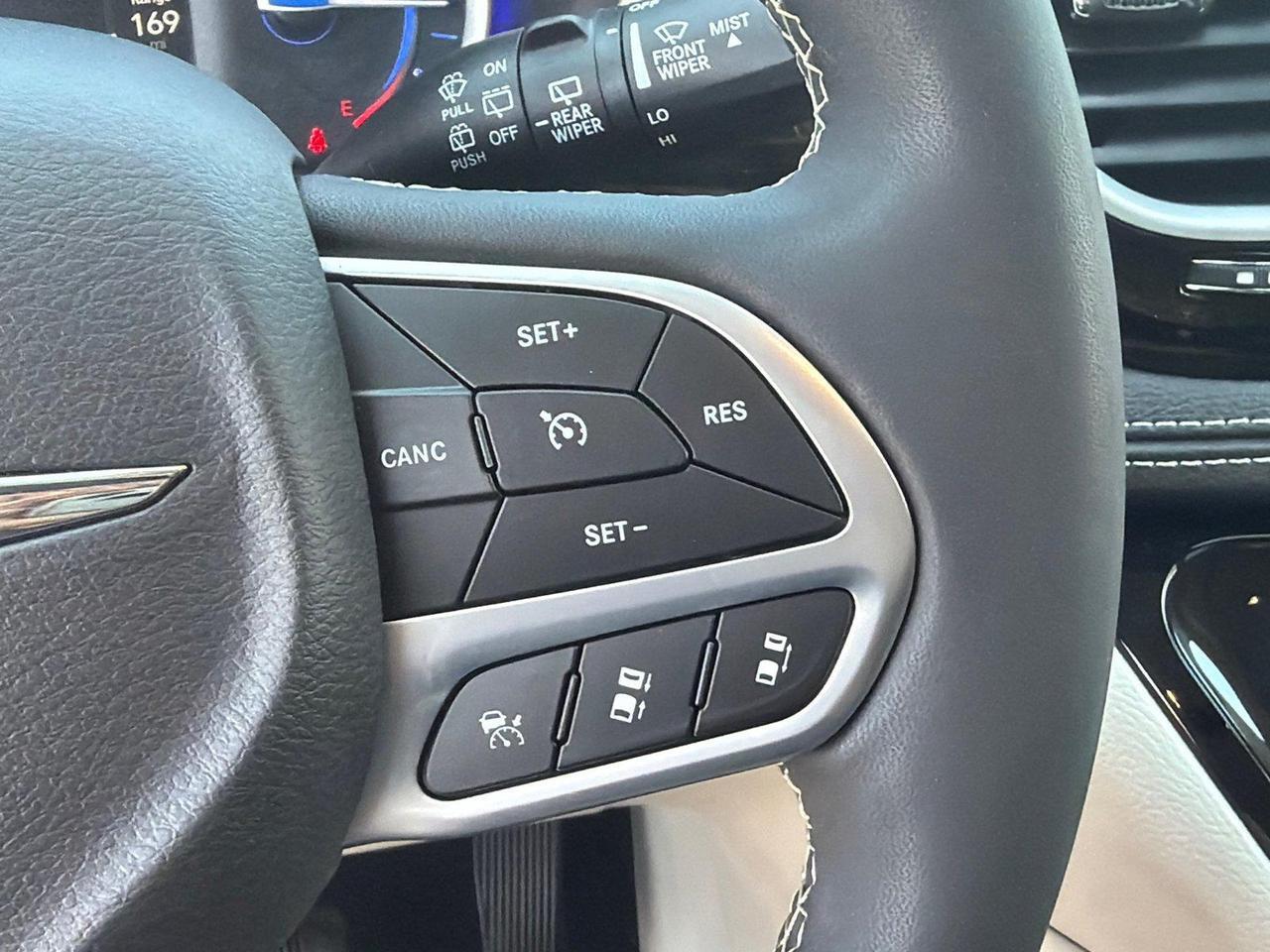 2023 Chrysler Pacifica Hybrid Limited Hagerstown MD