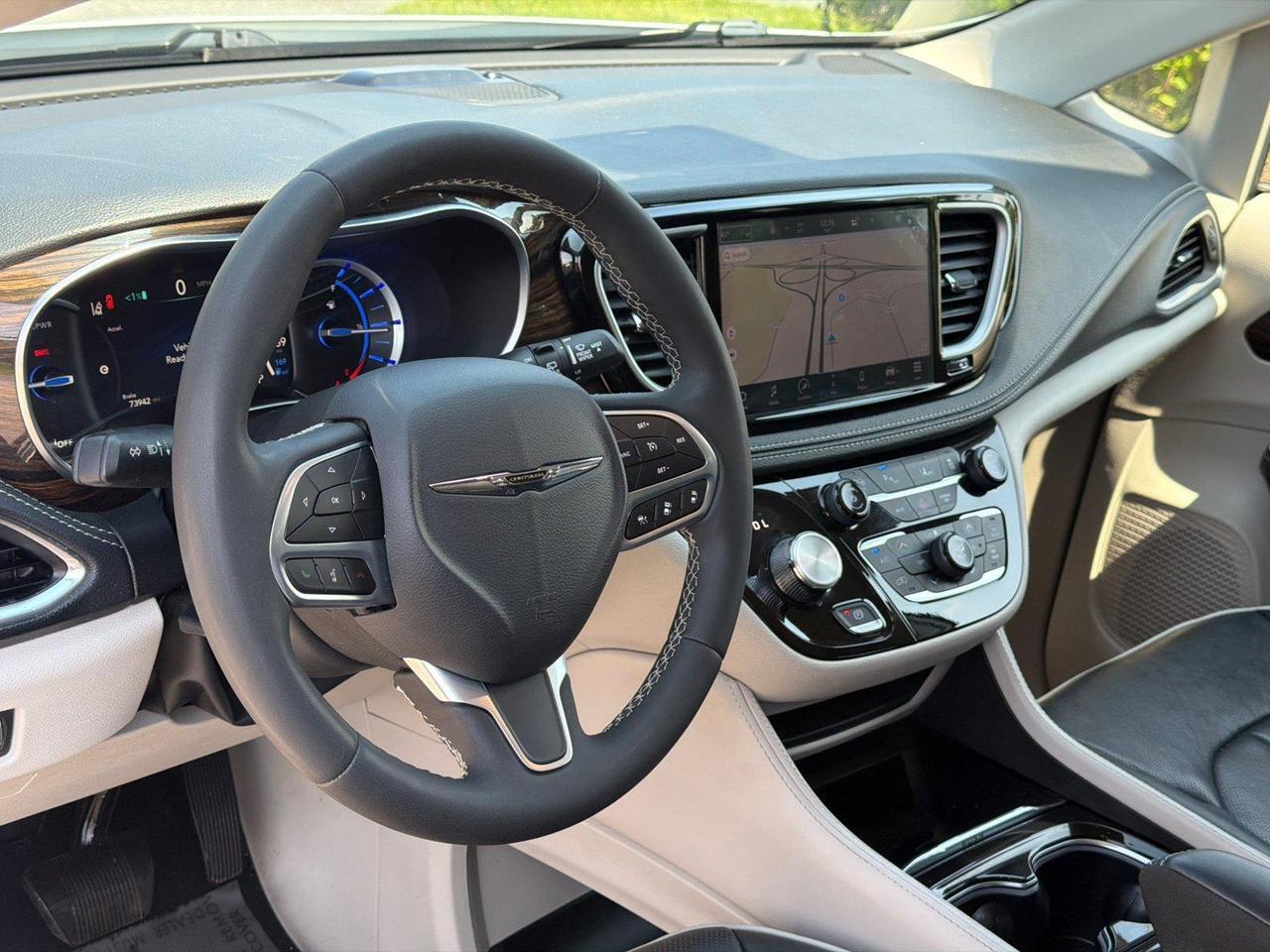 2023 Chrysler Pacifica Hybrid Limited Hagerstown MD