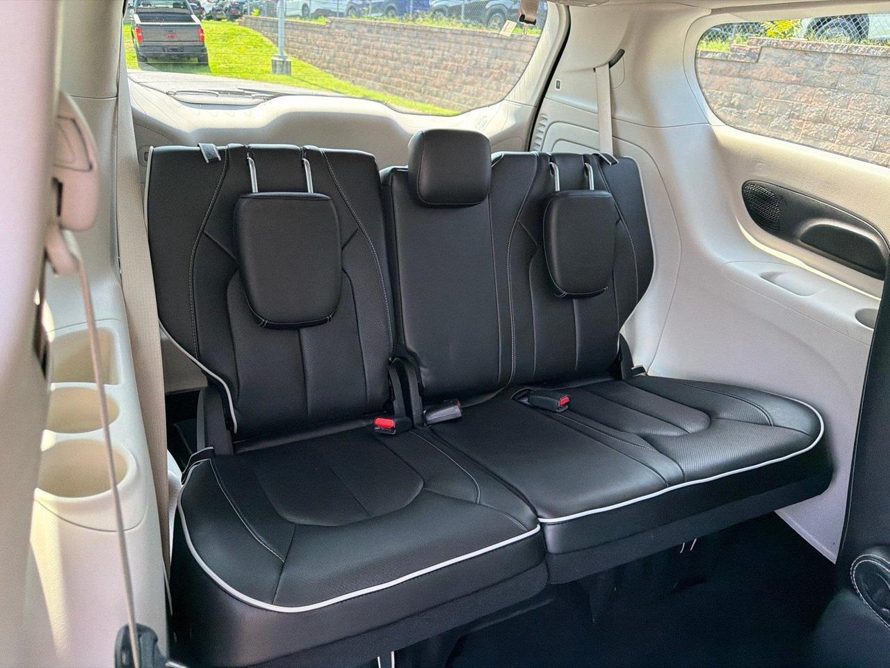 2023 Chrysler Pacifica Hybrid Limited Hagerstown MD