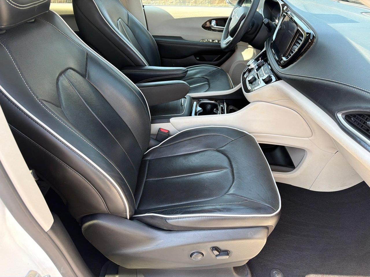 2023 Chrysler Pacifica Hybrid Limited Hagerstown MD