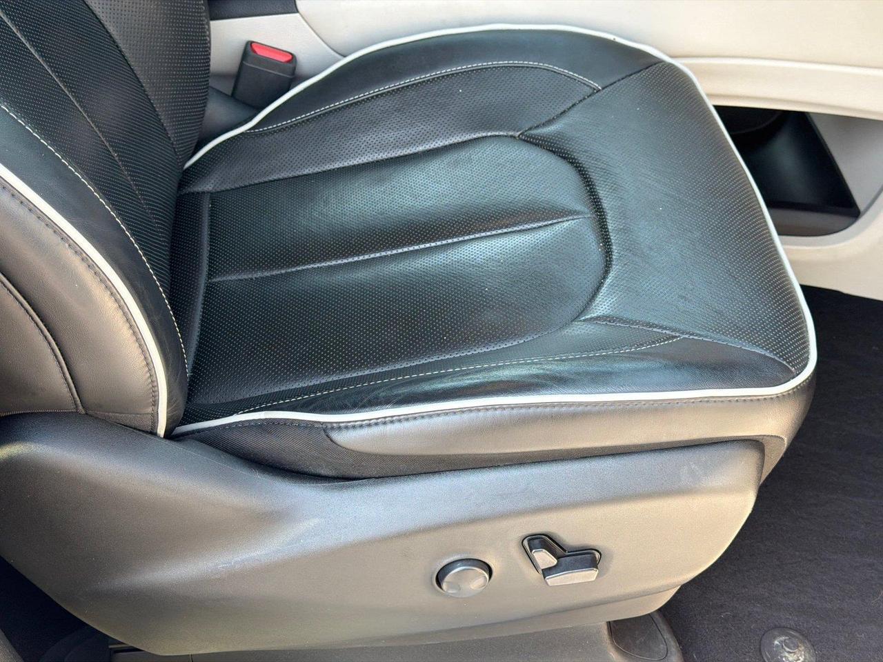 2023 Chrysler Pacifica Hybrid Limited Hagerstown MD