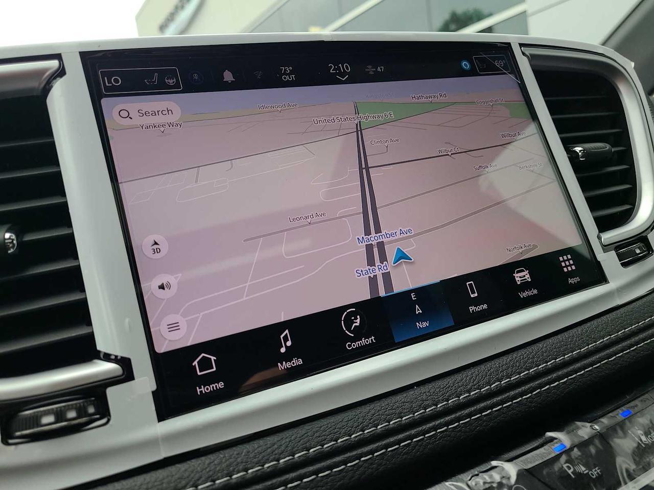 2023 Chrysler Pacifica Hybrid Limited Dartmouth MA