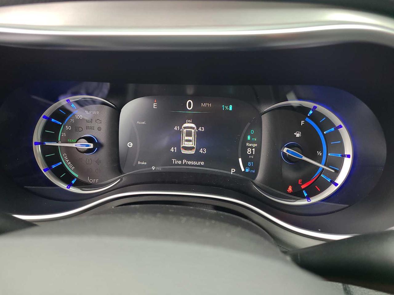 2023 Chrysler Pacifica Hybrid Limited Dartmouth MA