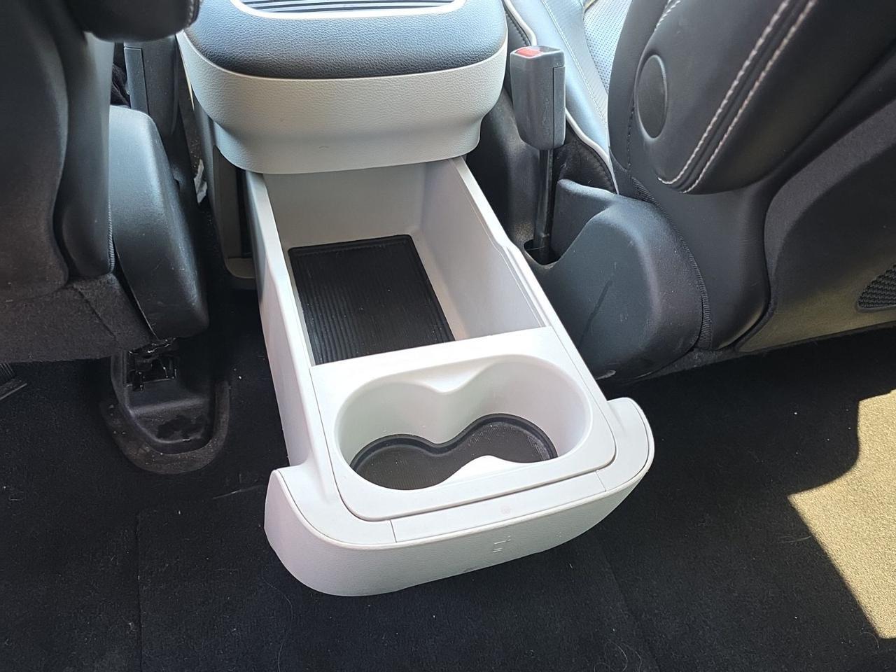 2023 Chrysler Pacifica Hybrid Limited Glen Burnie MD