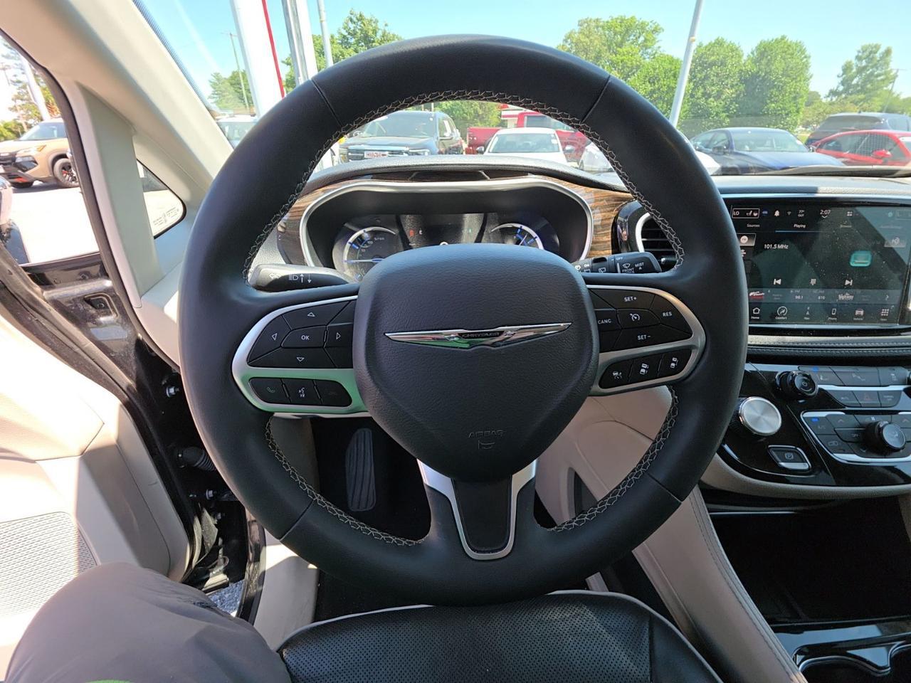 2023 Chrysler Pacifica Hybrid Limited Glen Burnie MD