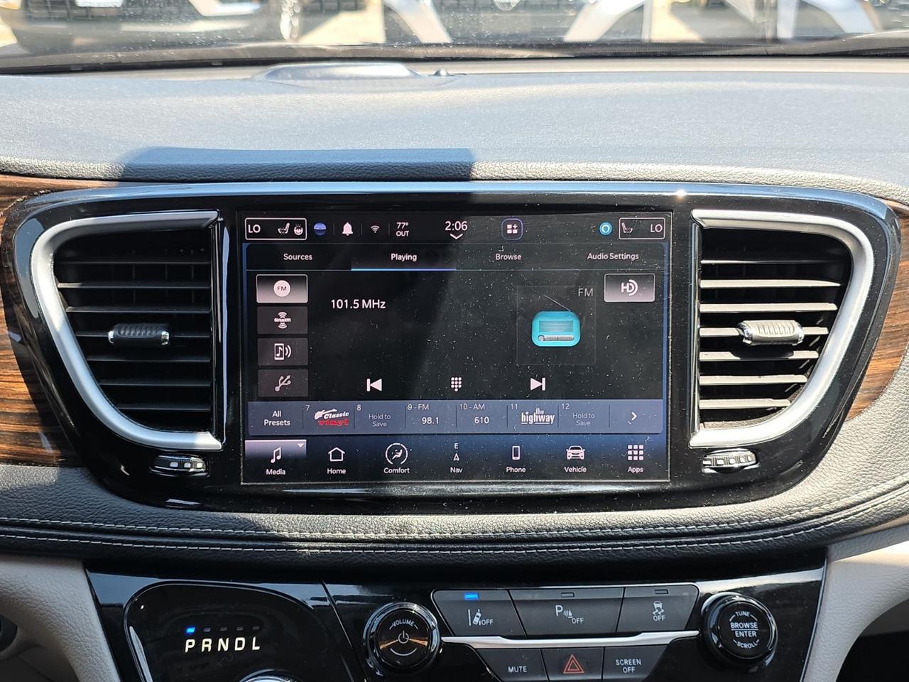 2023 Chrysler Pacifica Hybrid Limited Glen Burnie MD