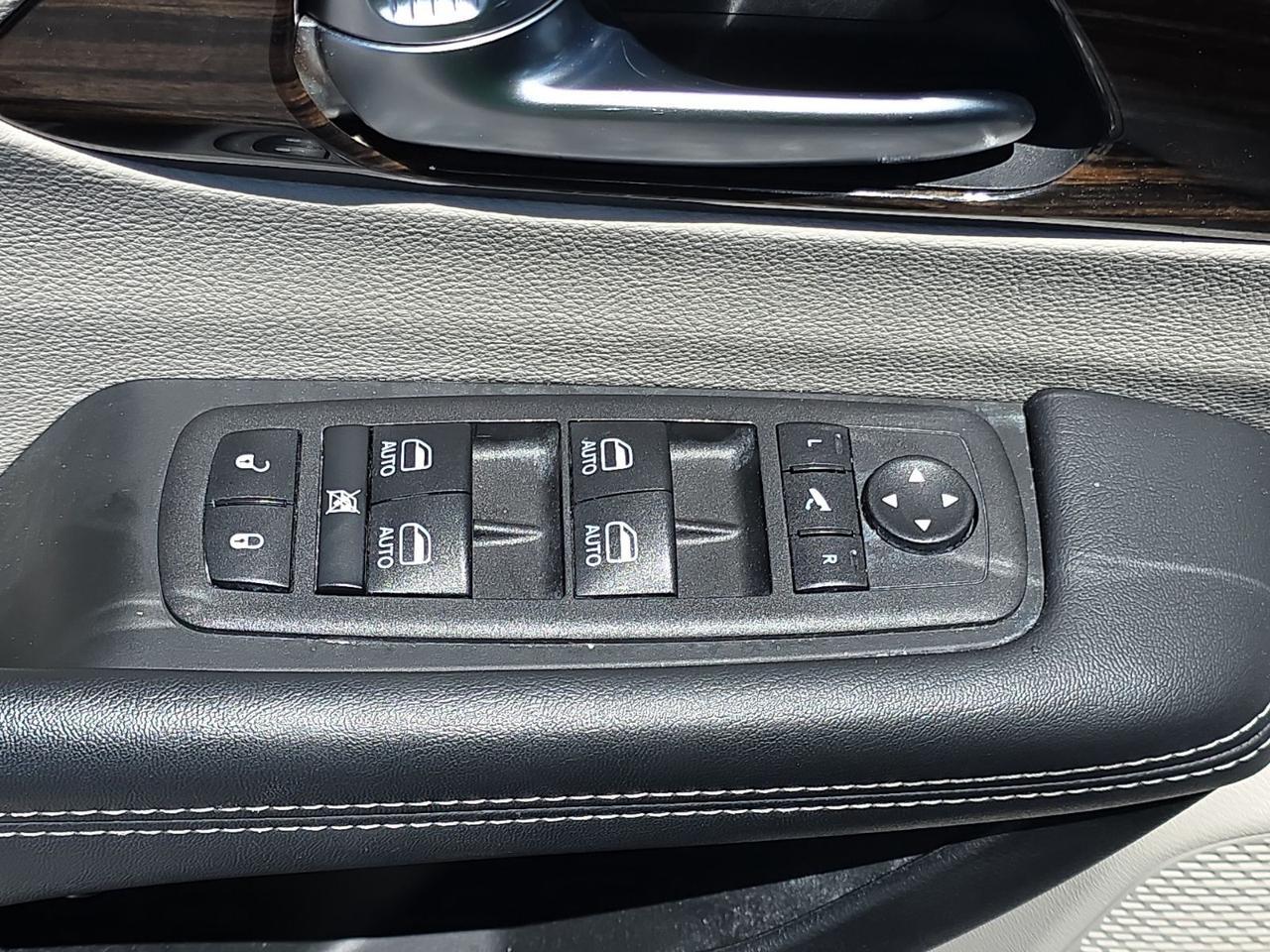 2023 Chrysler Pacifica Hybrid Limited Glen Burnie MD