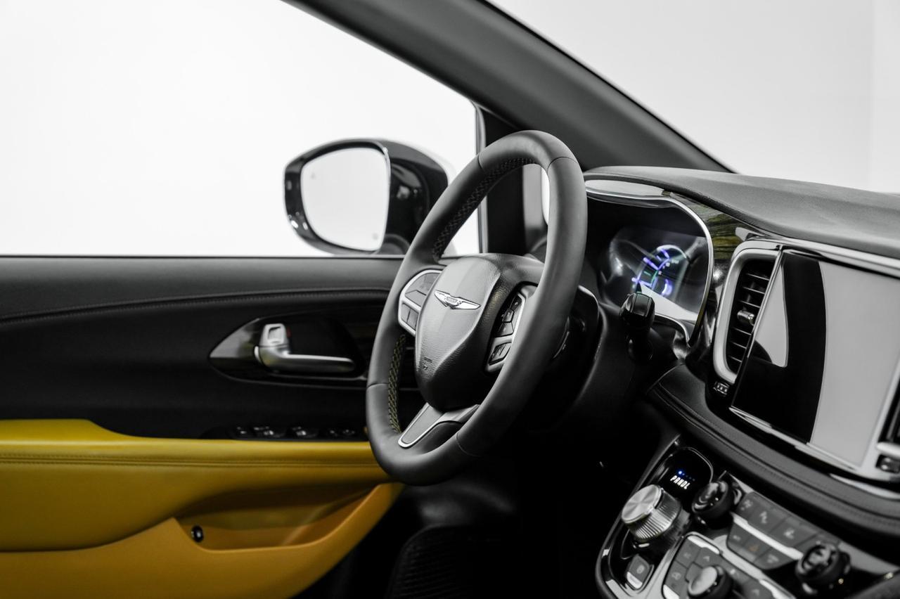 2023 Chrysler Pacifica Hybrid PINNACLE SAFETY SPHERE BLIND SPOT ASSIST LANE DEPARTURE FORWARD Carrollton TX