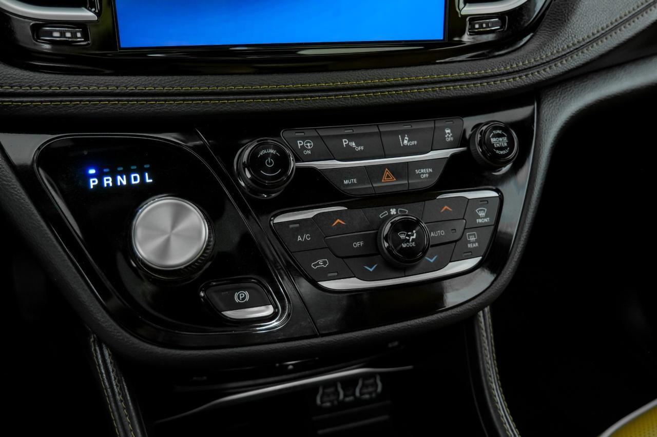 2023 Chrysler Pacifica Hybrid PINNACLE SAFETY SPHERE BLIND SPOT ASSIST LANE DEPARTURE FORWARD Carrollton TX