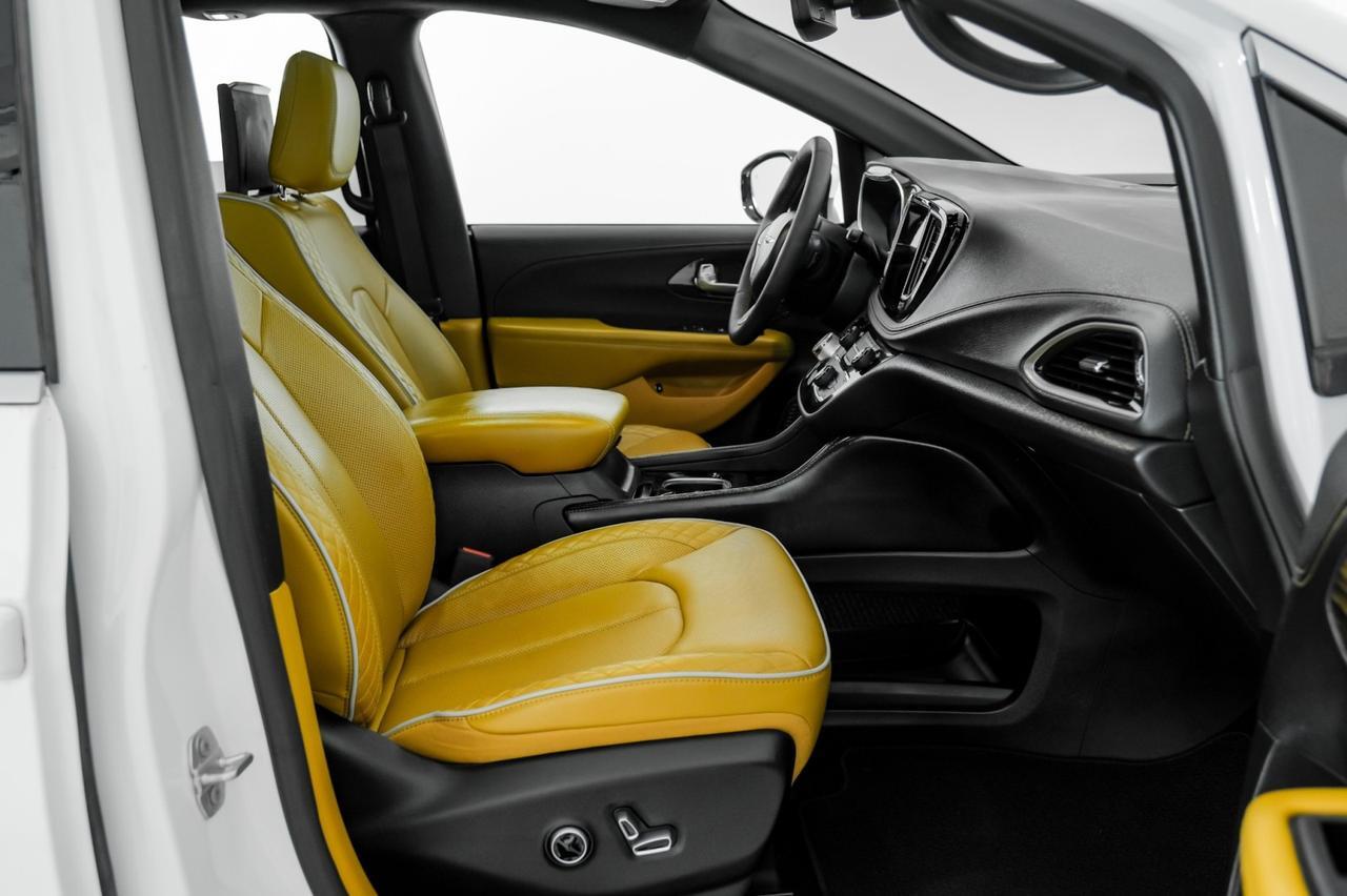 2023 Chrysler Pacifica Hybrid PINNACLE SAFETY SPHERE BLIND SPOT ASSIST LANE DEPARTURE FORWARD Carrollton TX