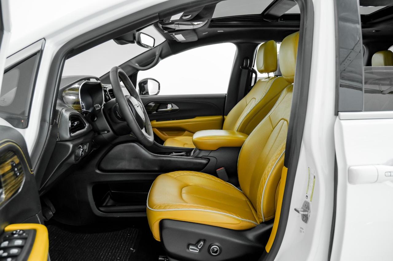 2023 Chrysler Pacifica Hybrid PINNACLE SAFETY SPHERE BLIND SPOT ASSIST LANE DEPARTURE FORWARD Carrollton TX