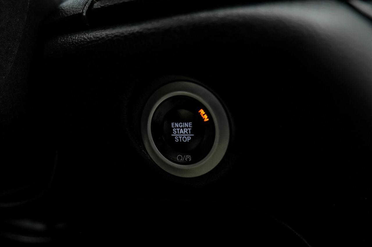 2023 Chrysler Pacifica Hybrid PINNACLE SAFETY SPHERE BLIND SPOT ASSIST LANE DEPARTURE FORWARD Carrollton TX