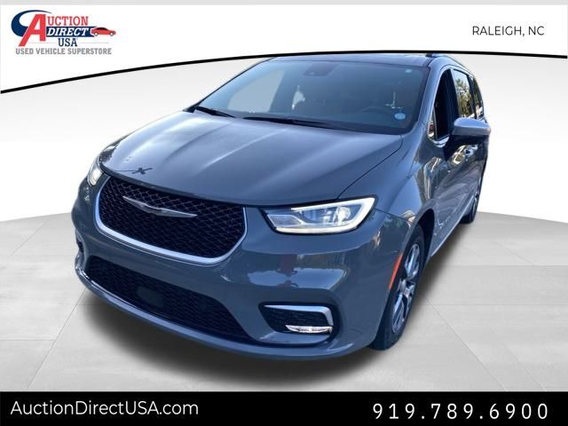 2023 Chrysler Pacifica Hybrid Pinnacle Raleigh NC