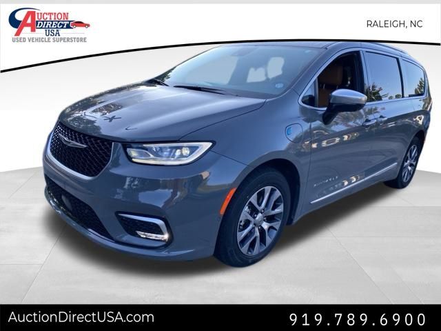 2023 Chrysler Pacifica Hybrid Pinnacle Raleigh NC