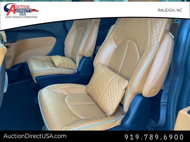 2023 Chrysler Pacifica Hybrid Pinnacle Raleigh NC