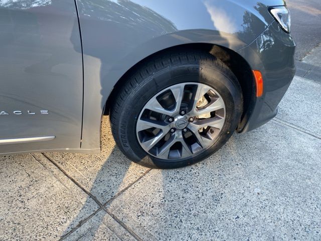2023 Chrysler Pacifica Hybrid Pinnacle Raleigh NC