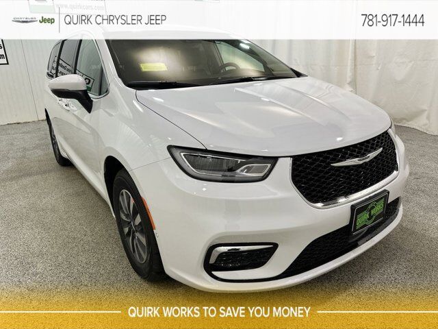 New Chrysler Pacifica Quincy MA